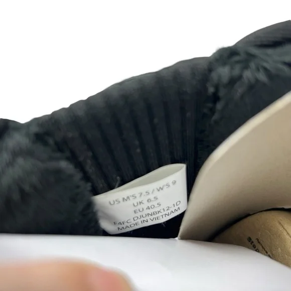 Kizik Juno Women's Black Winter Boots - Picture 8 of 10